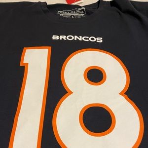NWT Mitchell and Ness Denver Broncos Peyton Manning T-Shirt Sz L